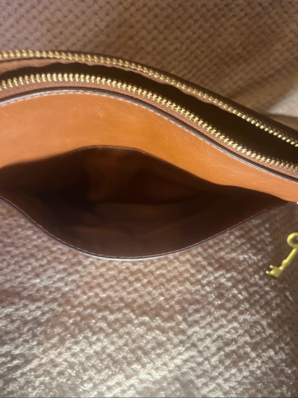 Fossil Classic Tan Leather Crossbody Bagpipe - Picture 5 of 12